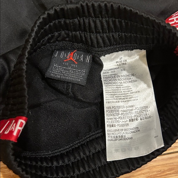 Jordan Black Joggers with Red Accents - Picture 4 of 5